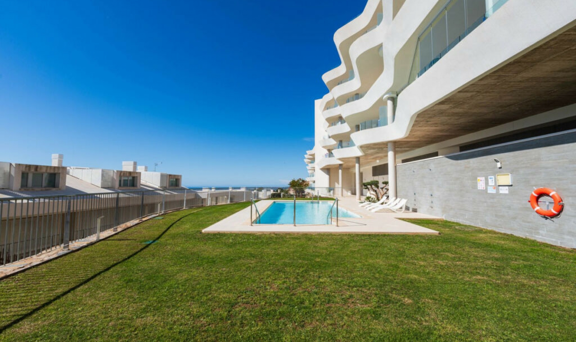 Resale - Apartment -
Benalmadena