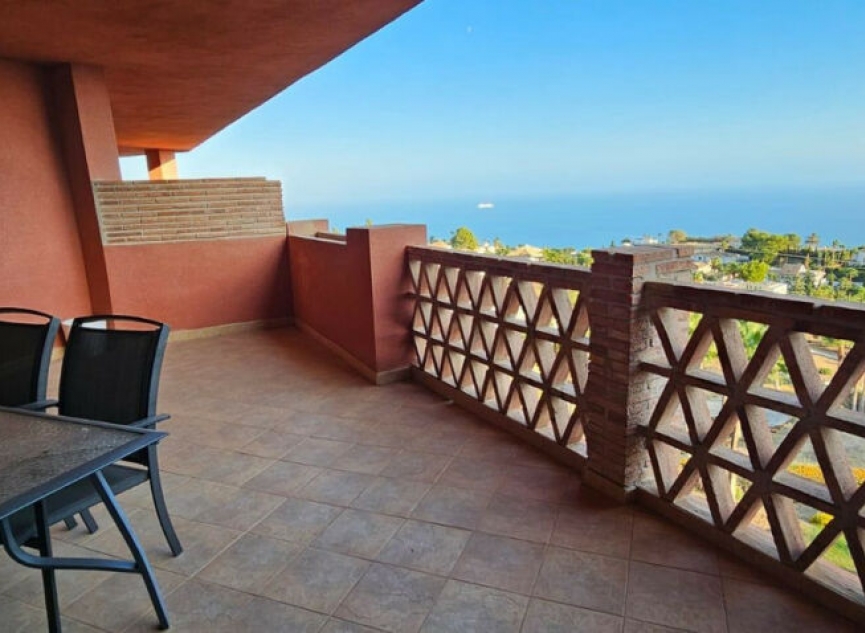 Resale - Apartment -
Benalmadena