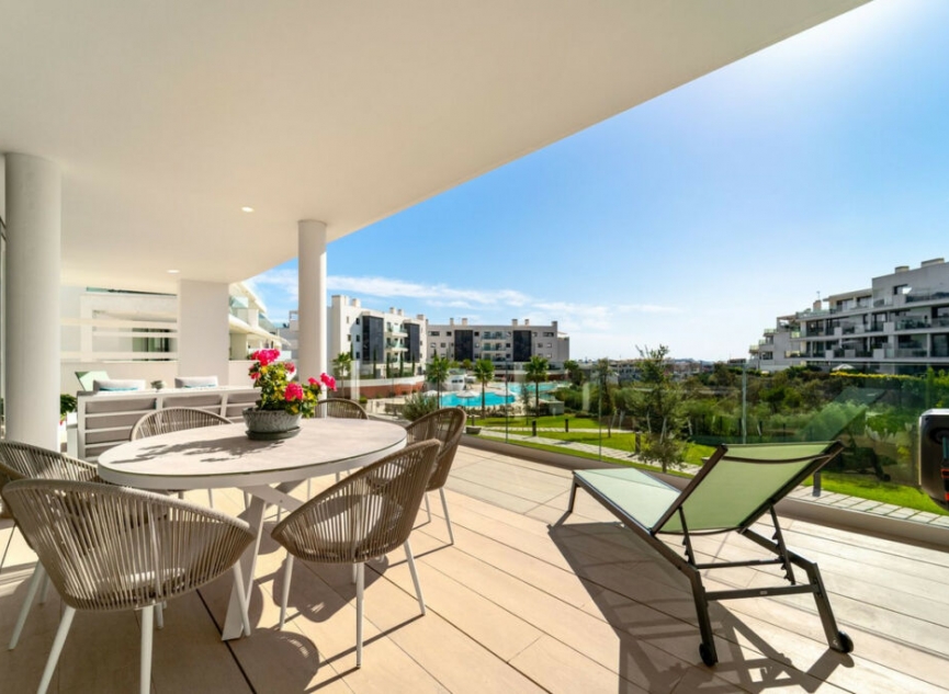 Resale - Apartment -
Benalmadena