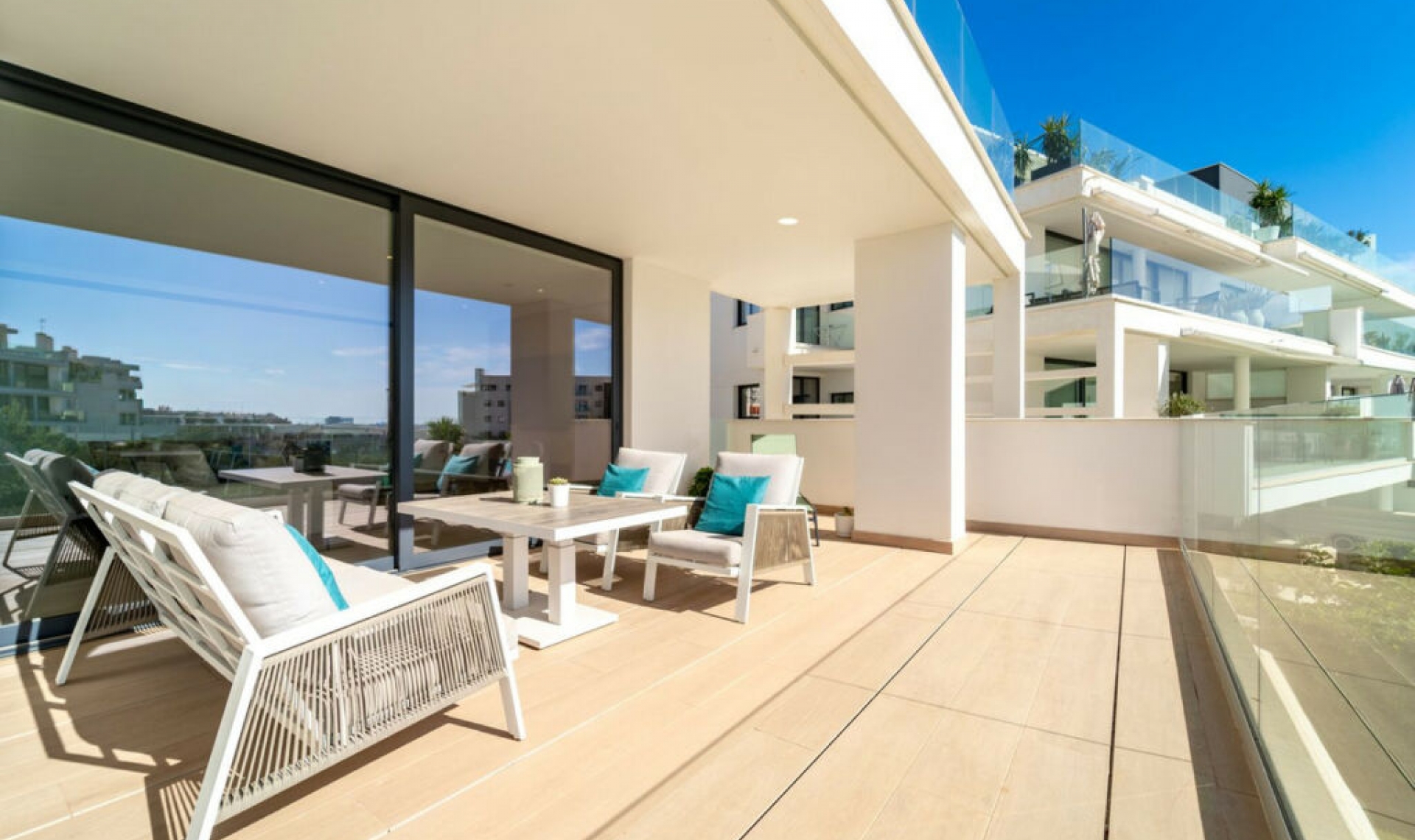 Resale - Apartment -
Benalmadena