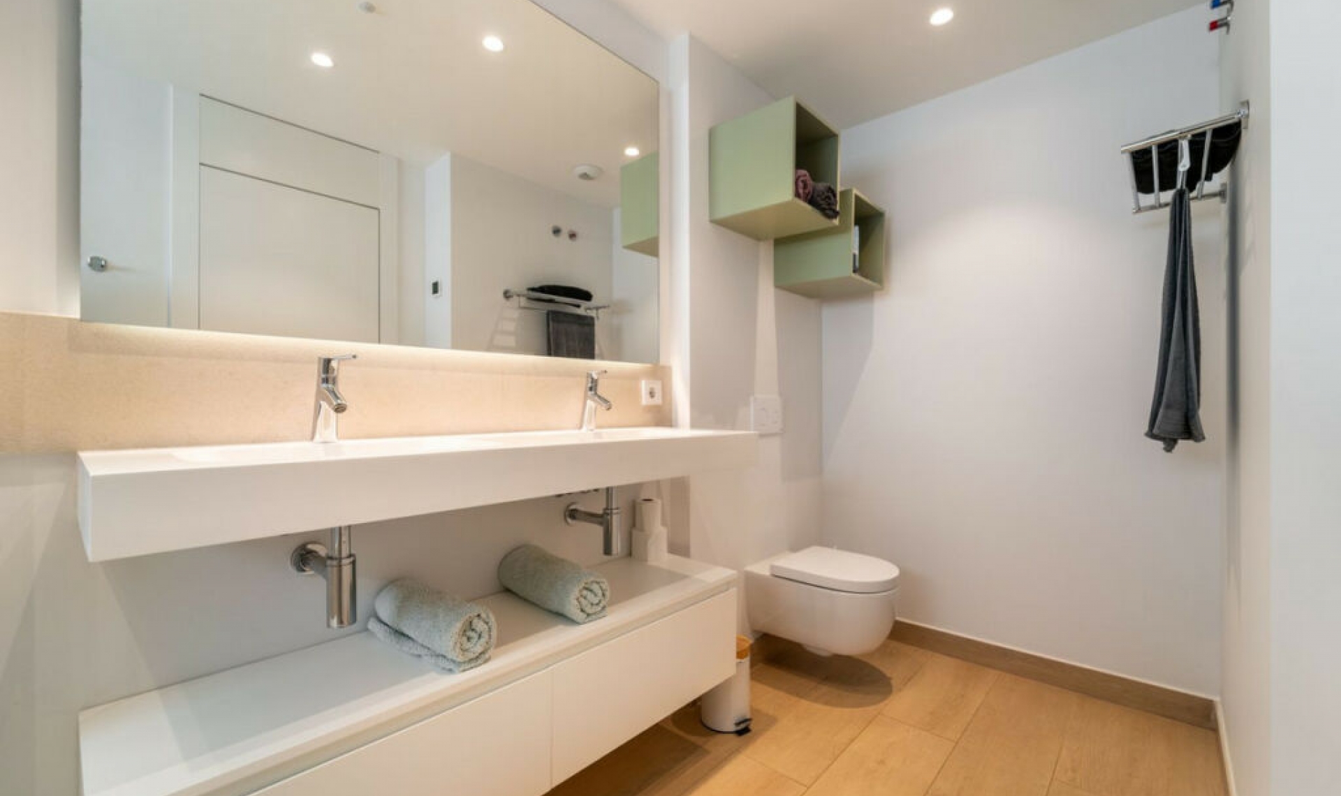 Resale - Apartment -
Benalmadena