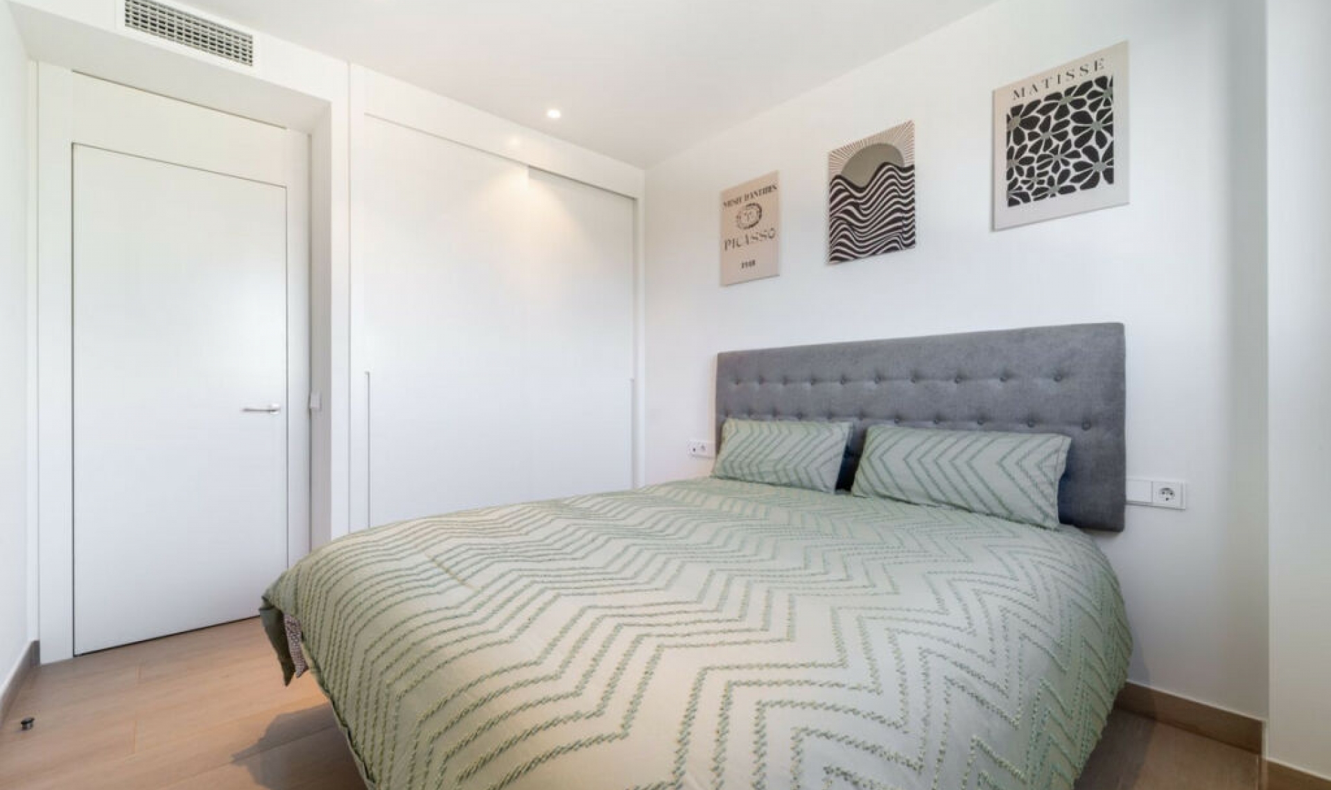 Resale - Apartment -
Benalmadena