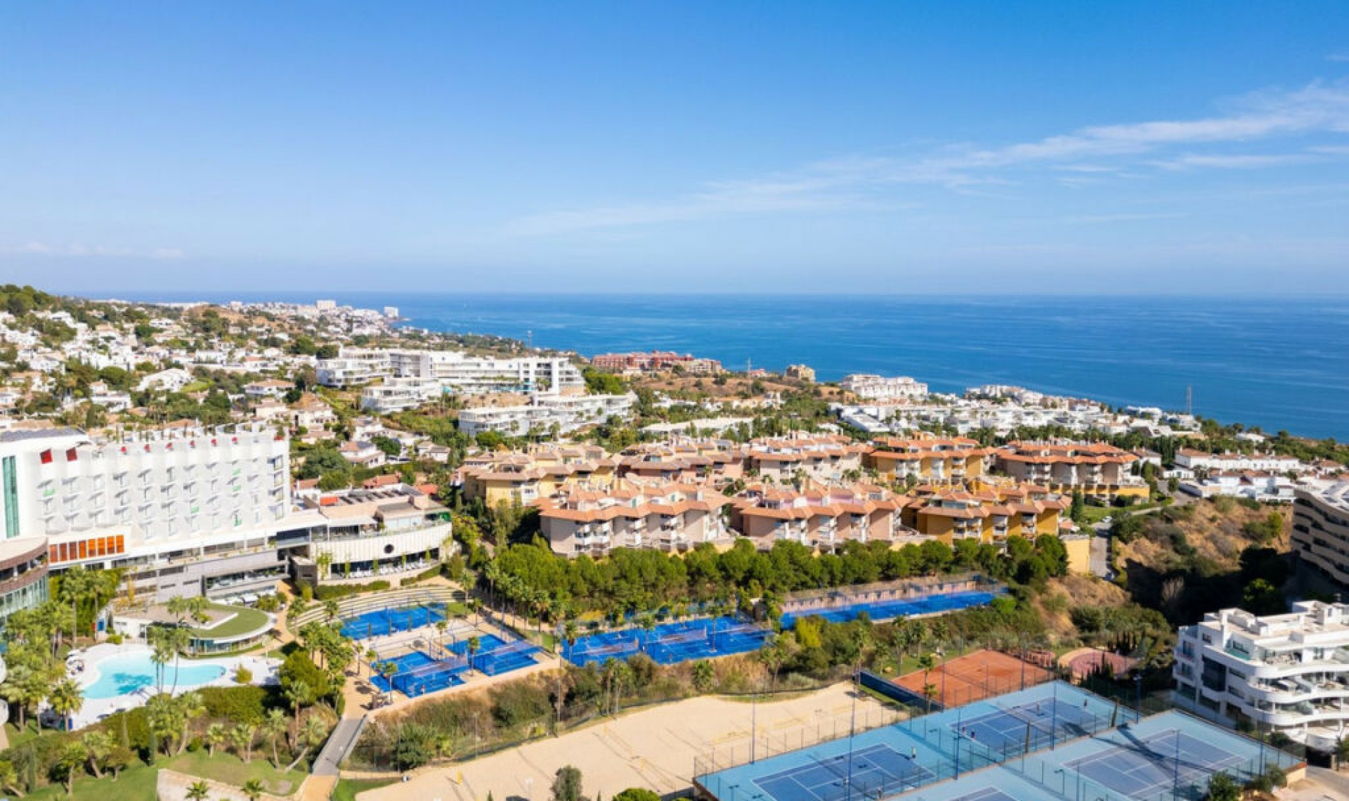 Resale - Apartment -
Benalmadena