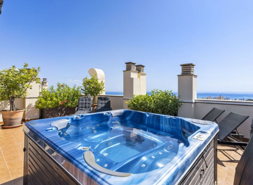 Resale - Apartment -
Benalmadena