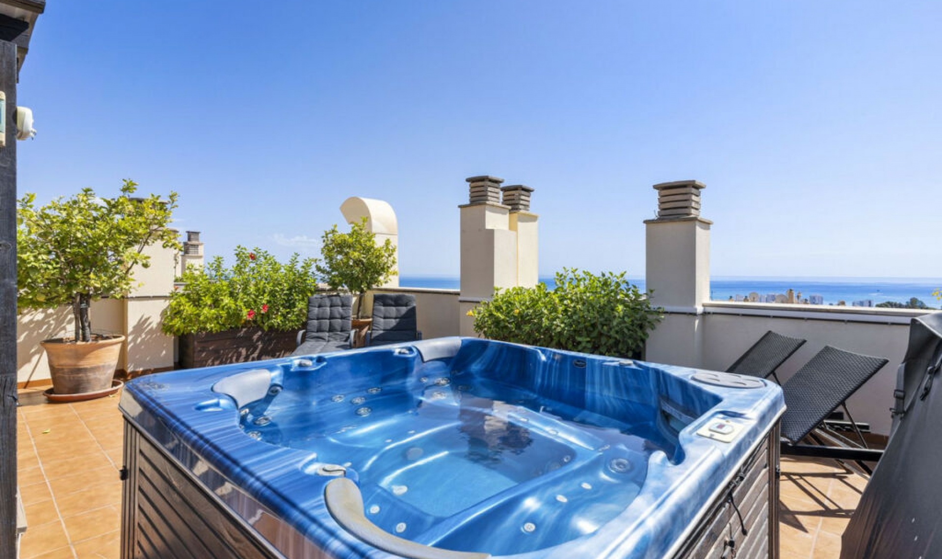 Resale - Apartment -
Benalmadena