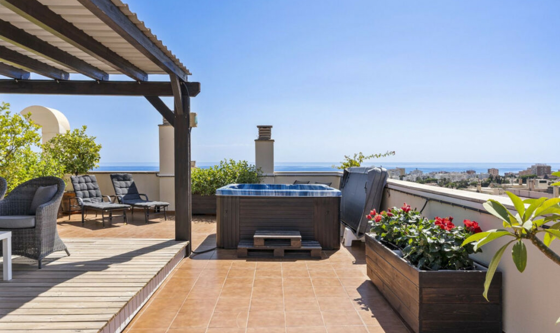 Resale - Apartment -
Benalmadena