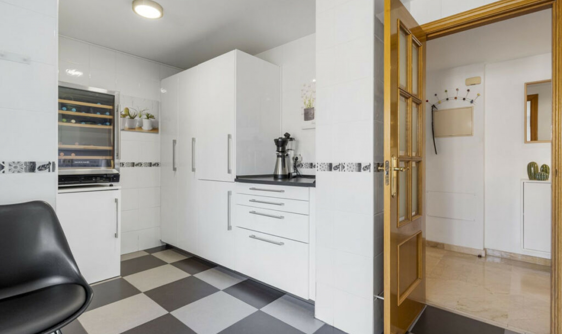 Resale - Apartment -
Benalmadena