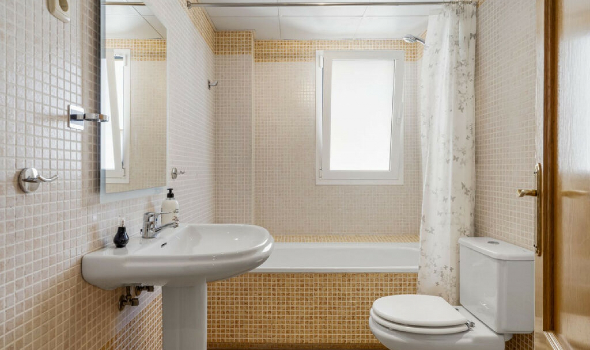 Resale - Apartment -
Benalmadena