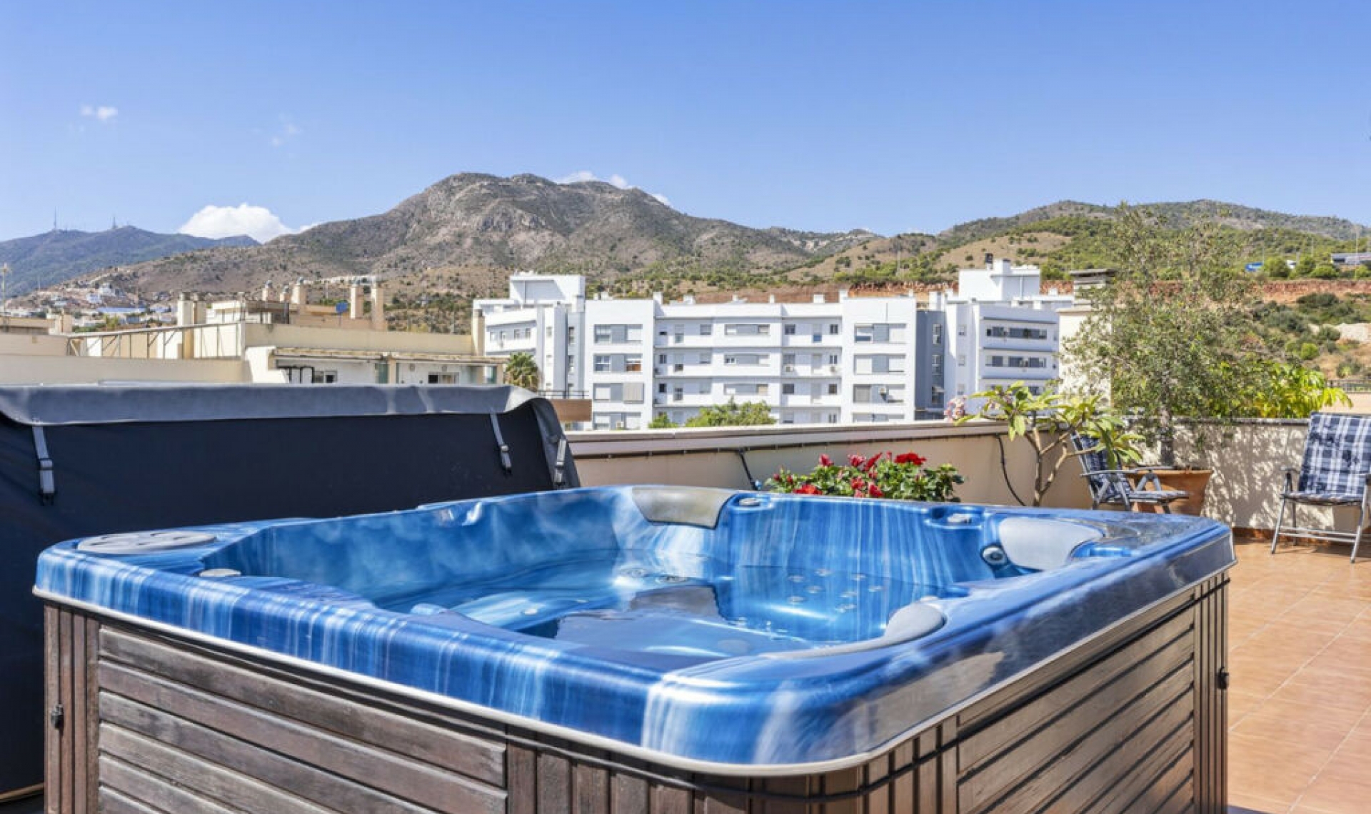 Resale - Apartment -
Benalmadena