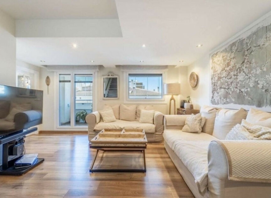 Resale - Apartment -
Benalmadena