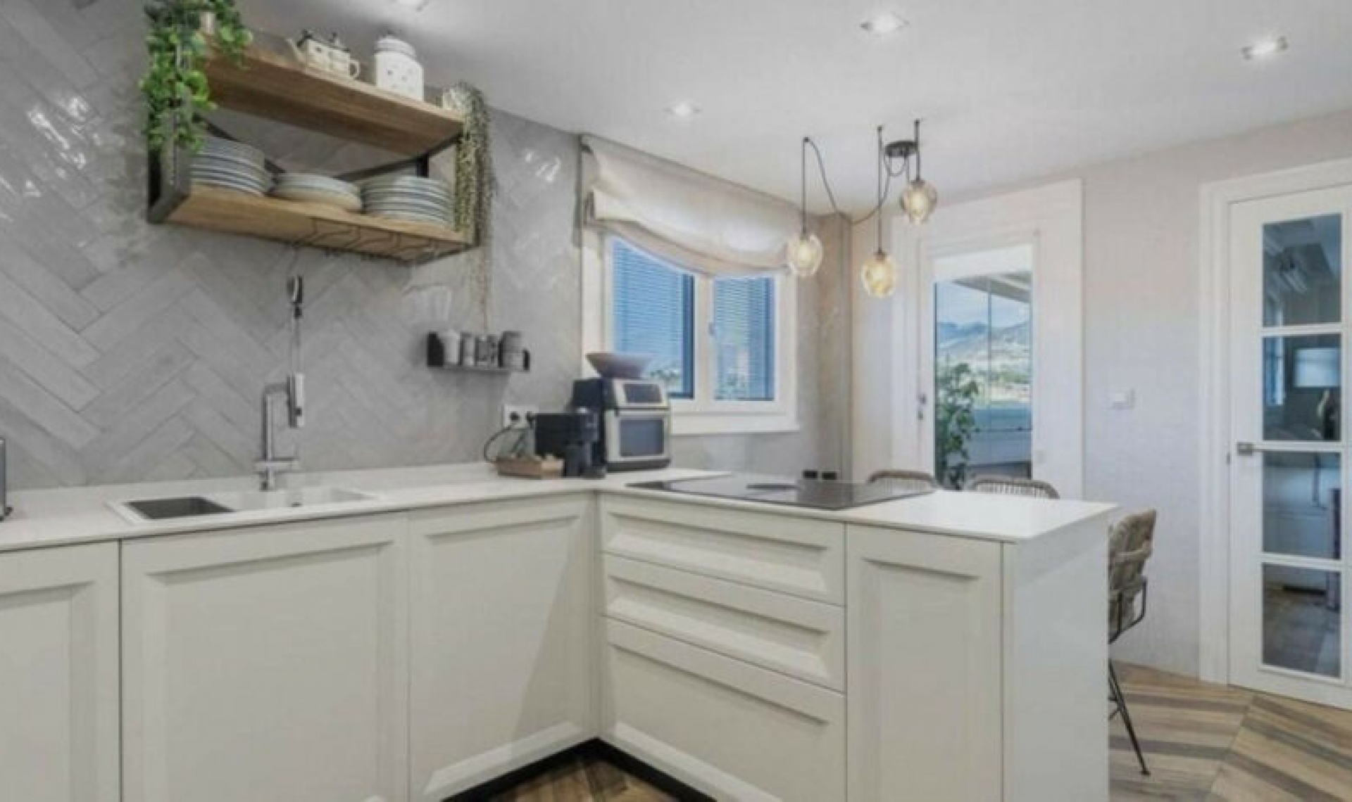 Resale - Apartment -
Benalmadena