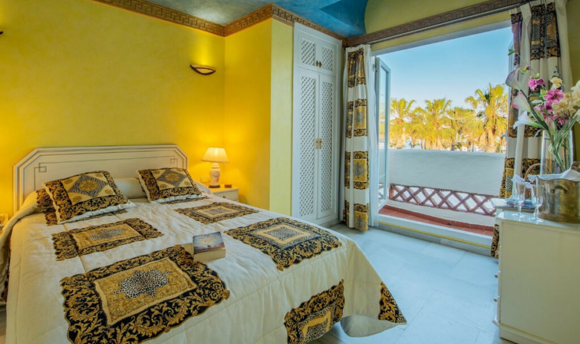 Resale - Apartment -
Benalmadena