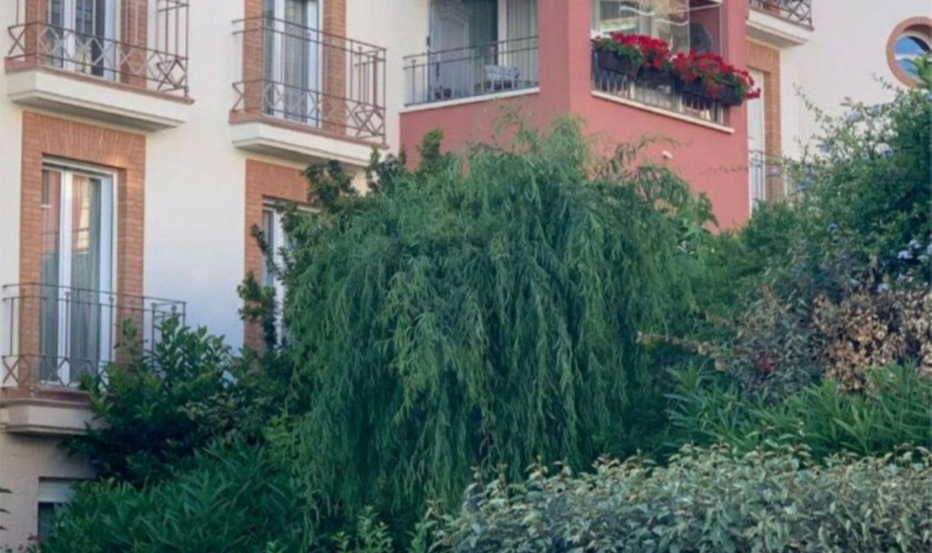 Resale - Apartment -
Benalmadena