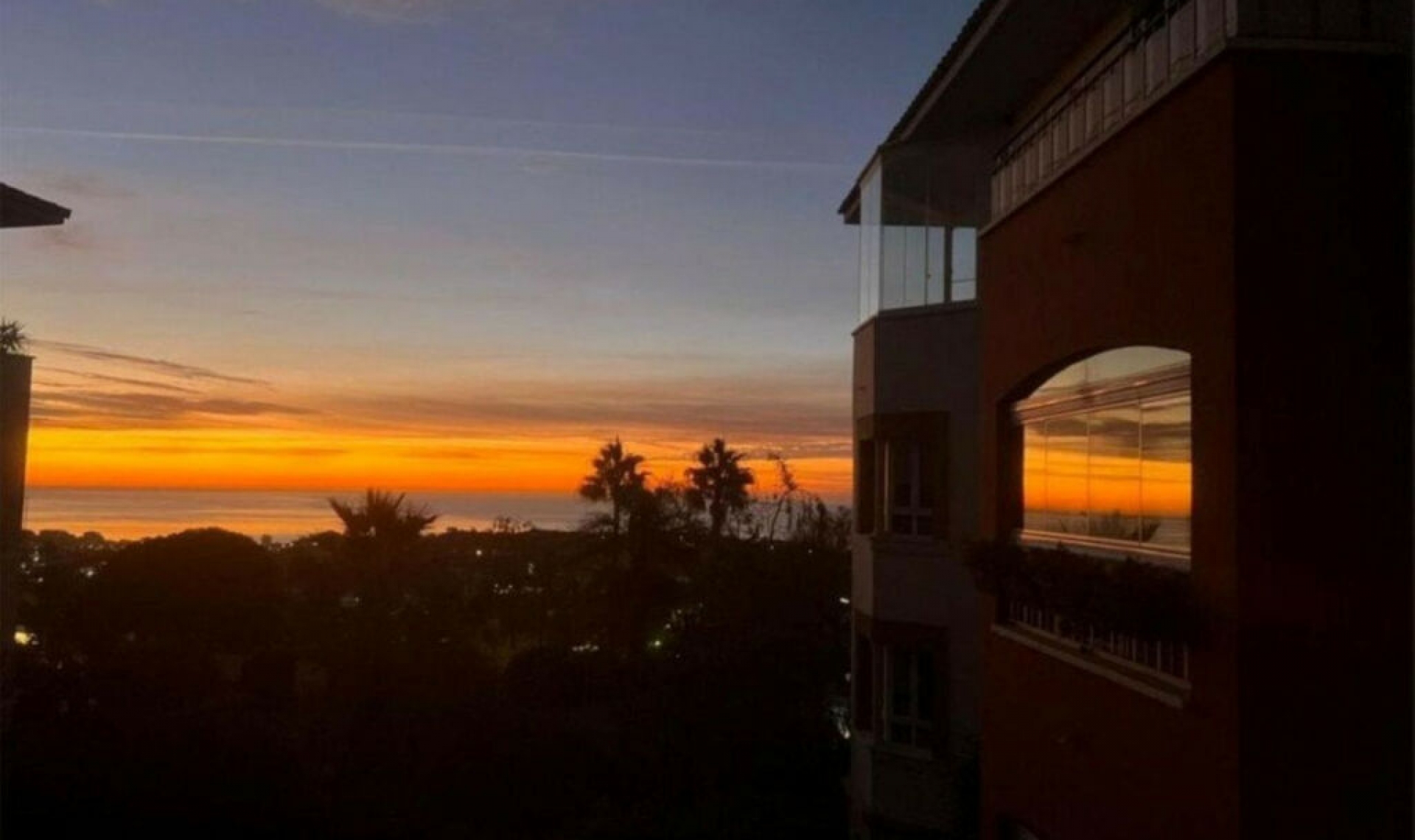 Resale - Apartment -
Benalmadena