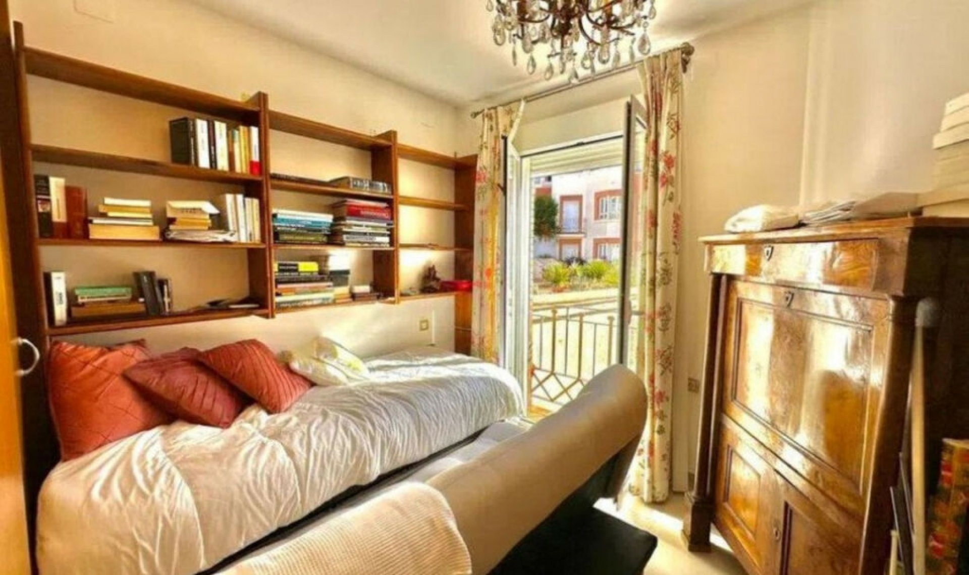 Resale - Apartment -
Benalmadena