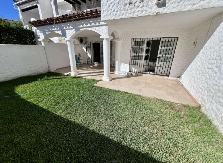 Resale - Apartment -
Benavista
