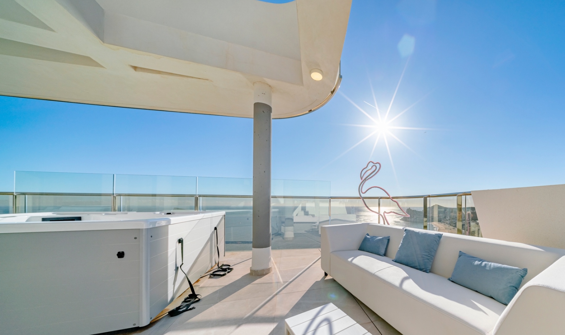 Resale - Apartment -
Benidorm