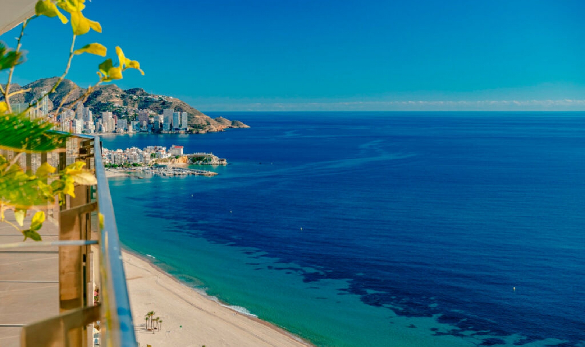 Resale - Apartment -
Benidorm