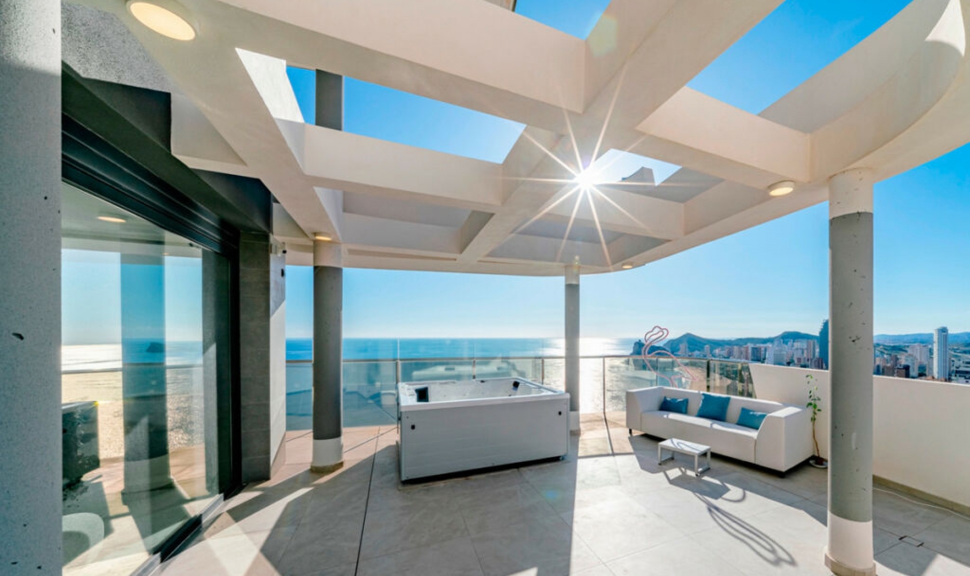 Resale - Apartment -
Benidorm