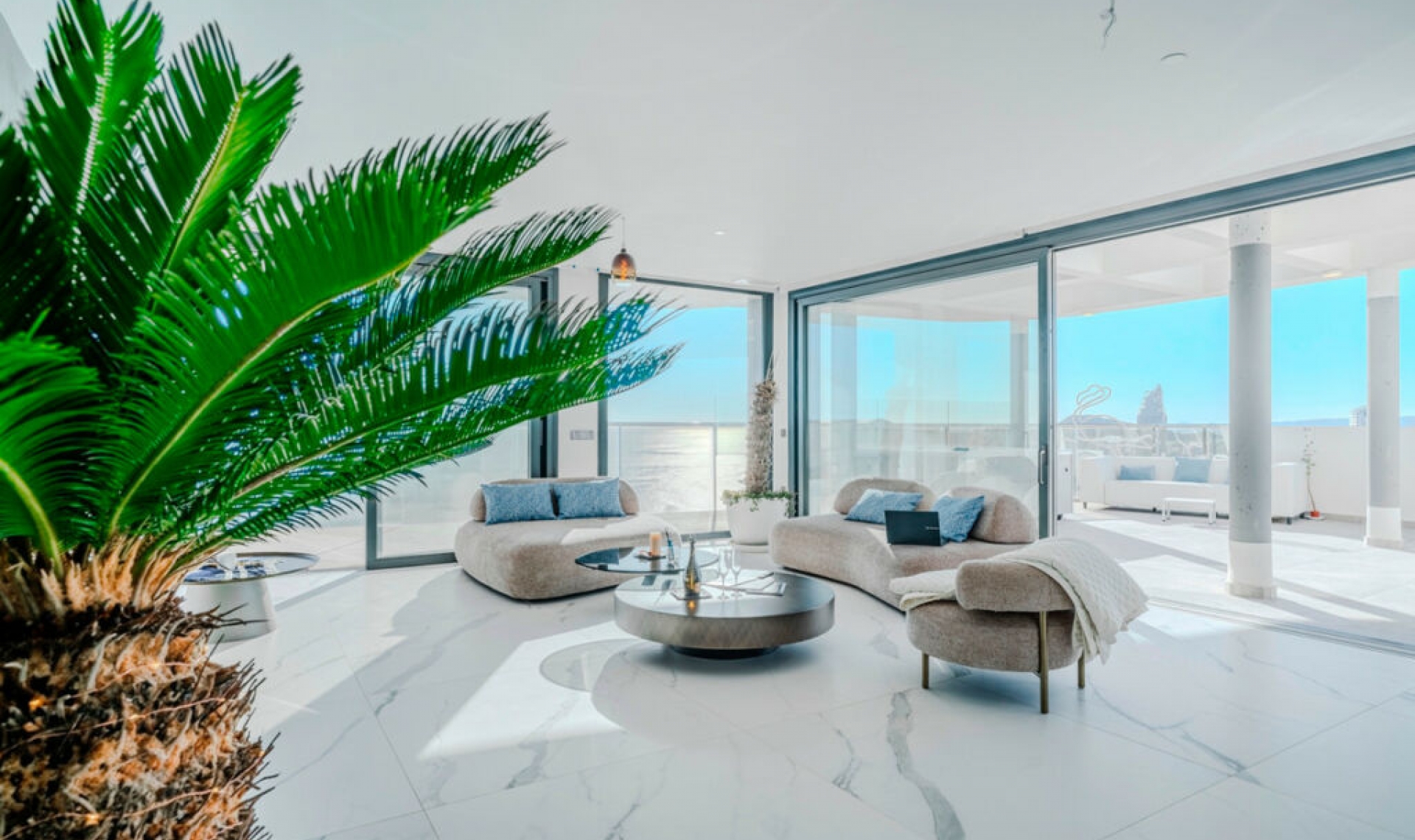 Resale - Apartment -
Benidorm