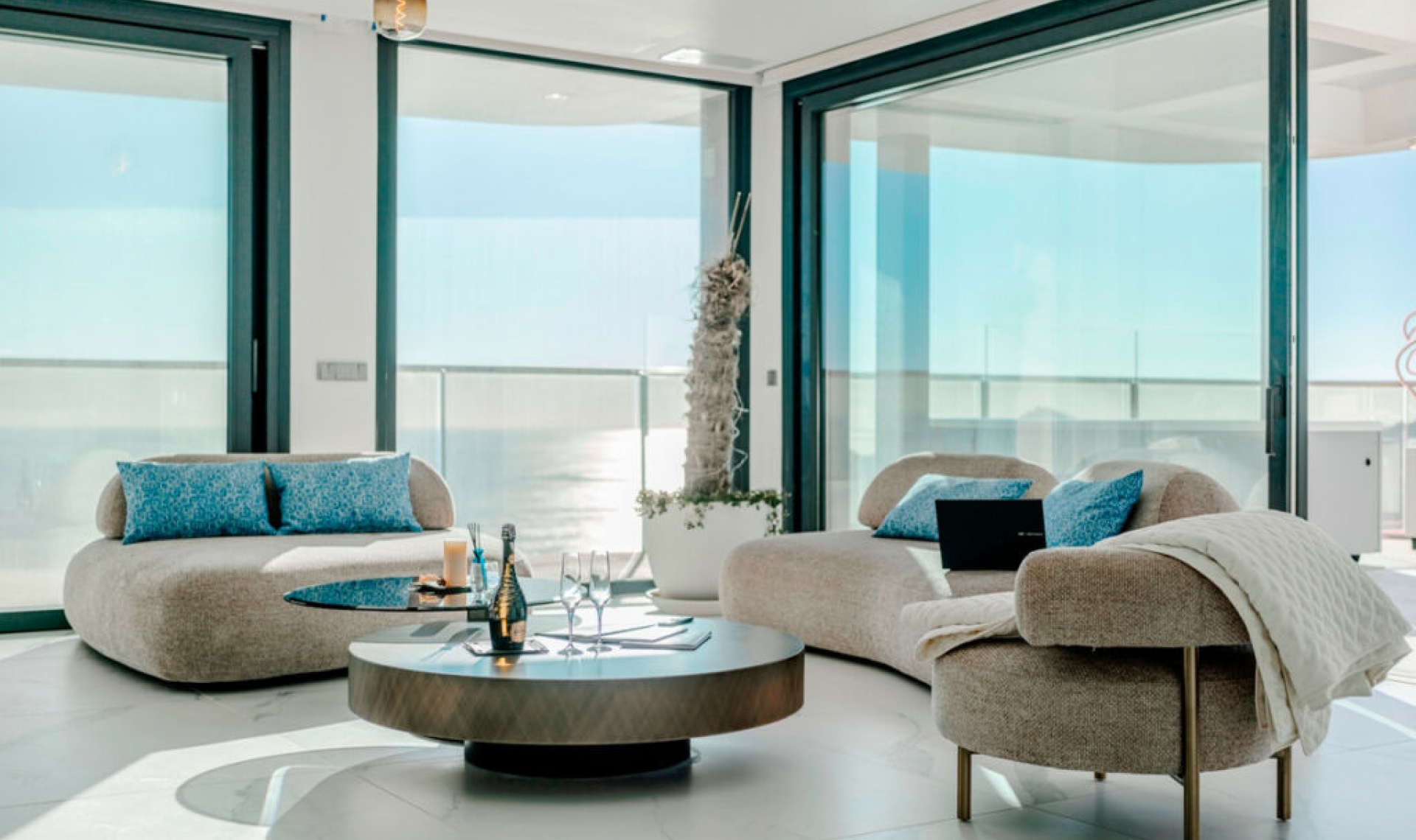 Resale - Apartment -
Benidorm