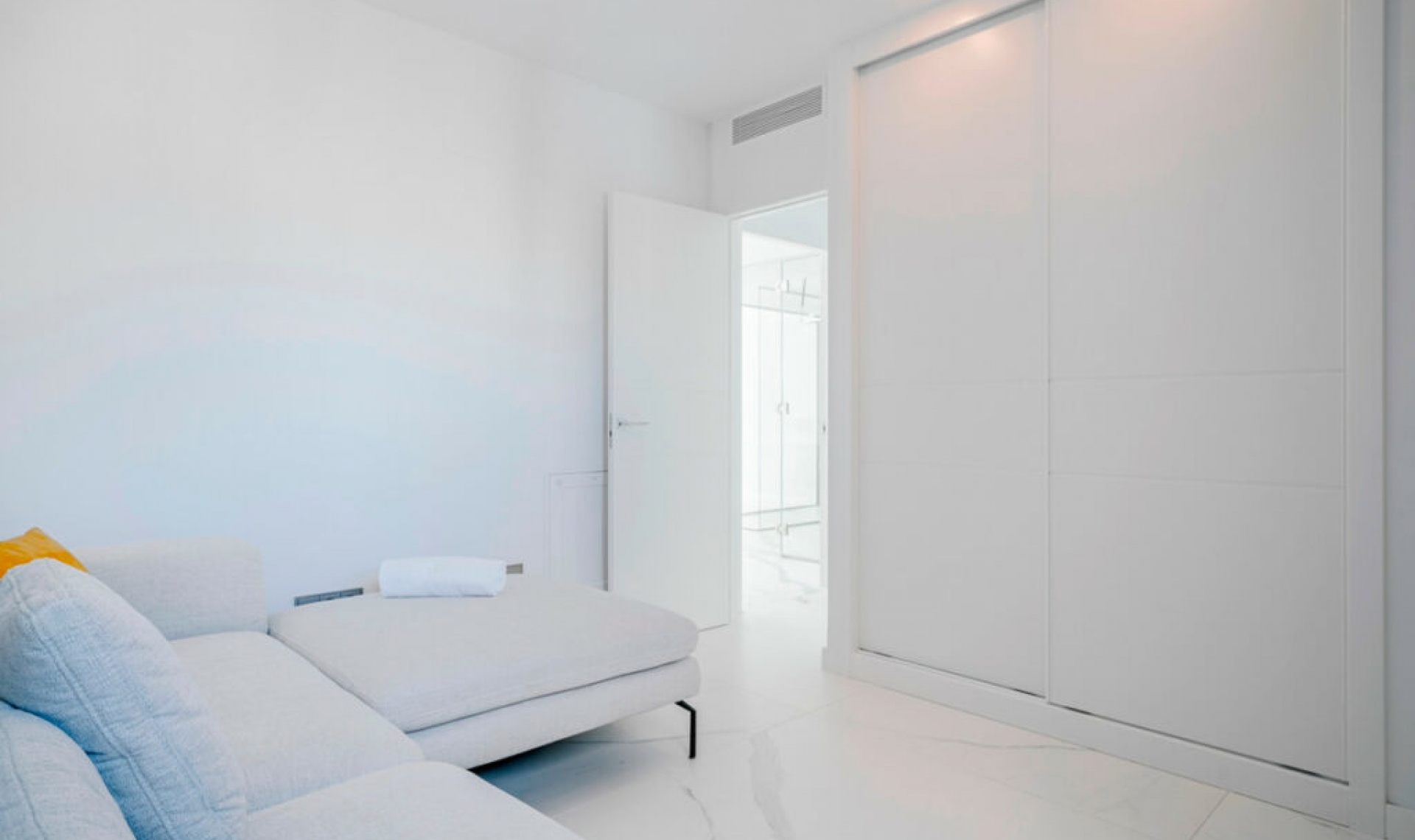 Resale - Apartment -
Benidorm