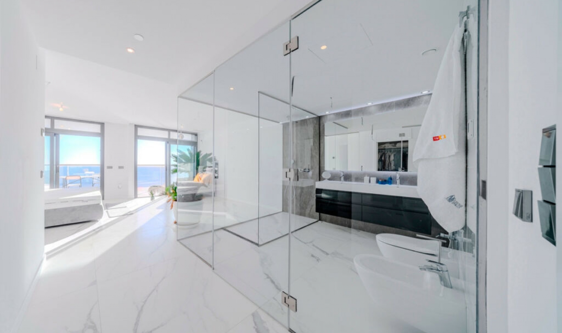 Resale - Apartment -
Benidorm