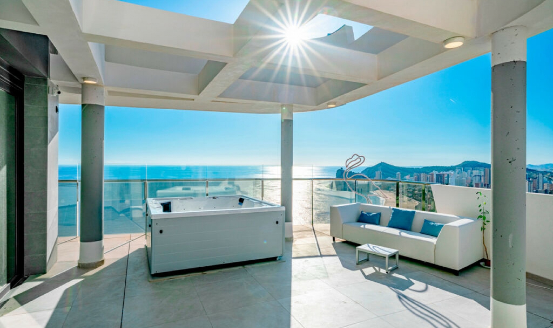 Resale - Apartment -
Benidorm