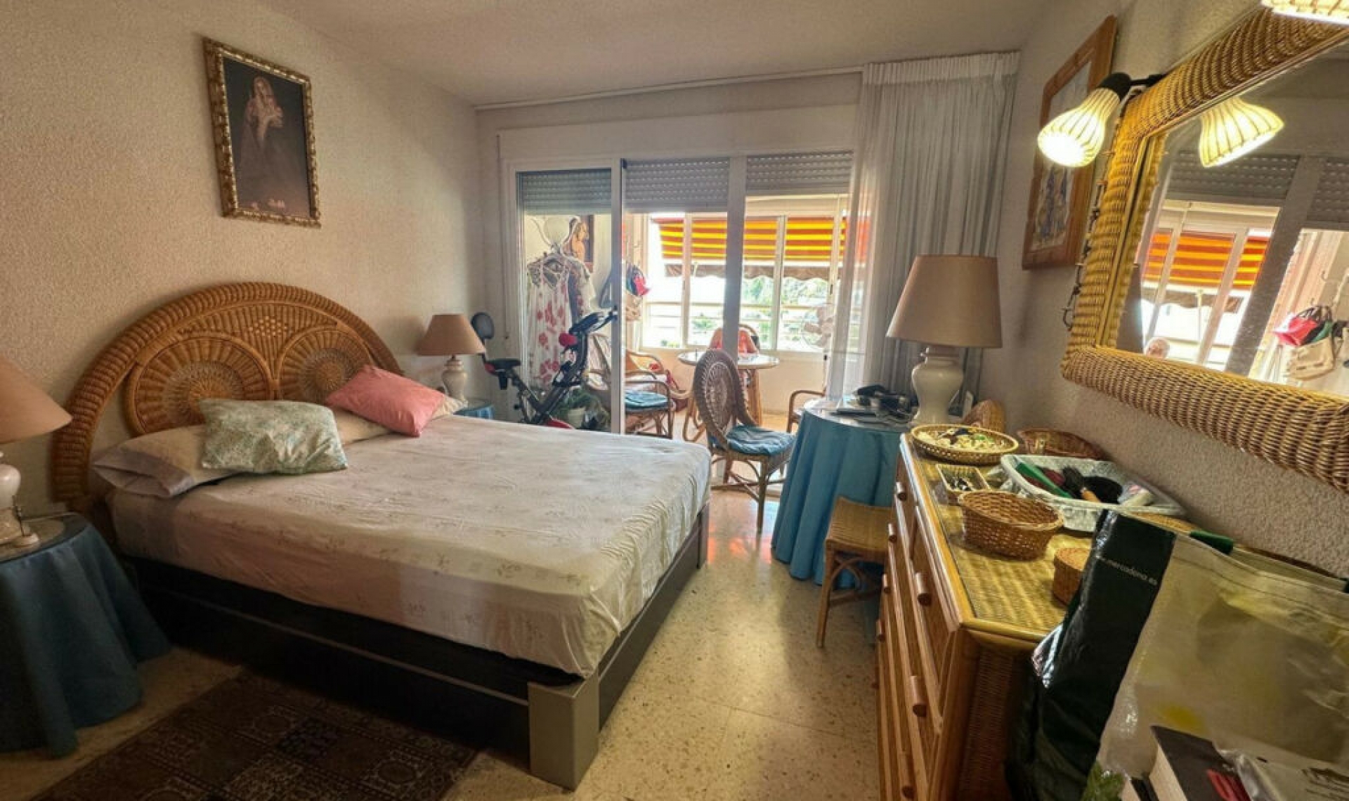 Resale - Apartment -
Benidorm