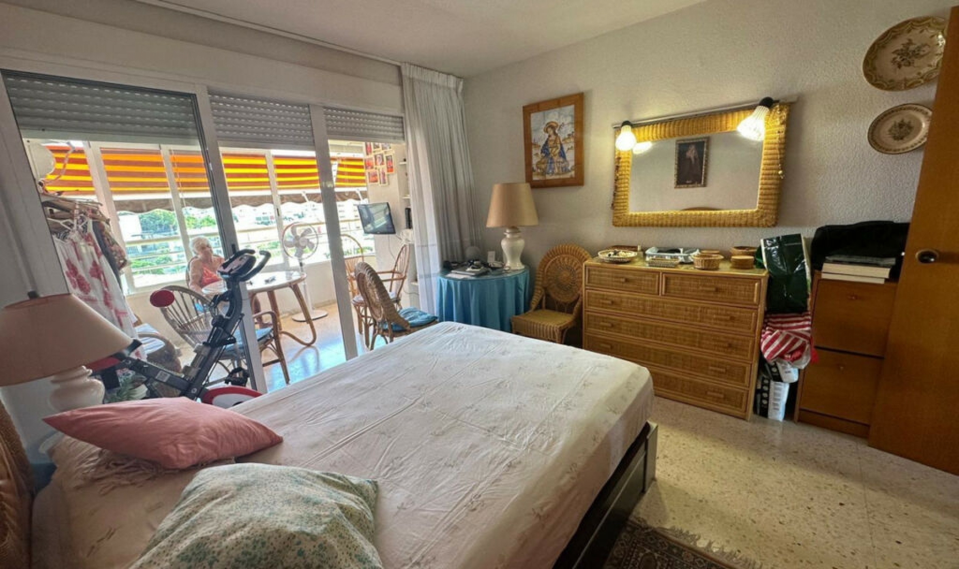 Resale - Apartment -
Benidorm