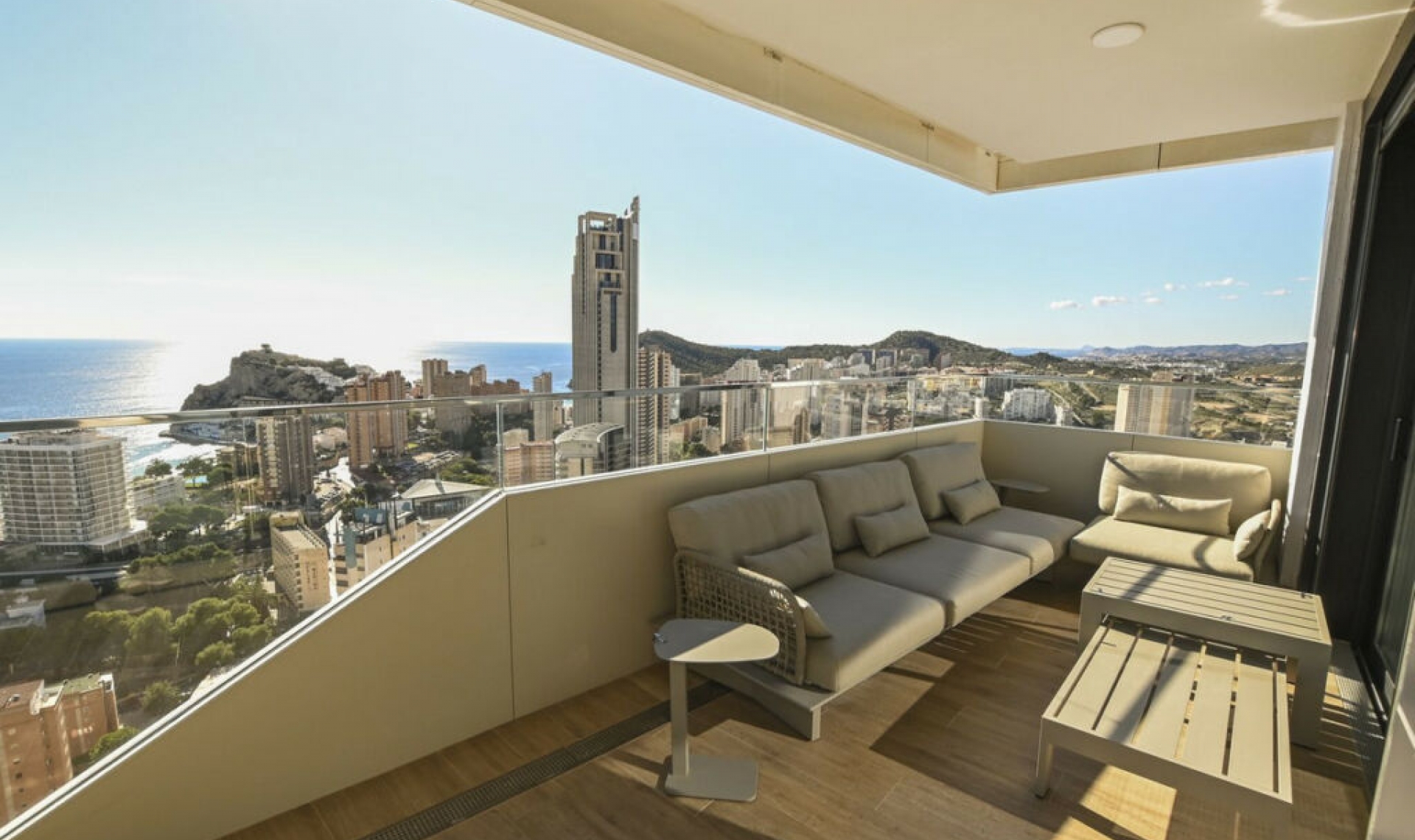 Resale - Apartment -
Benidorm