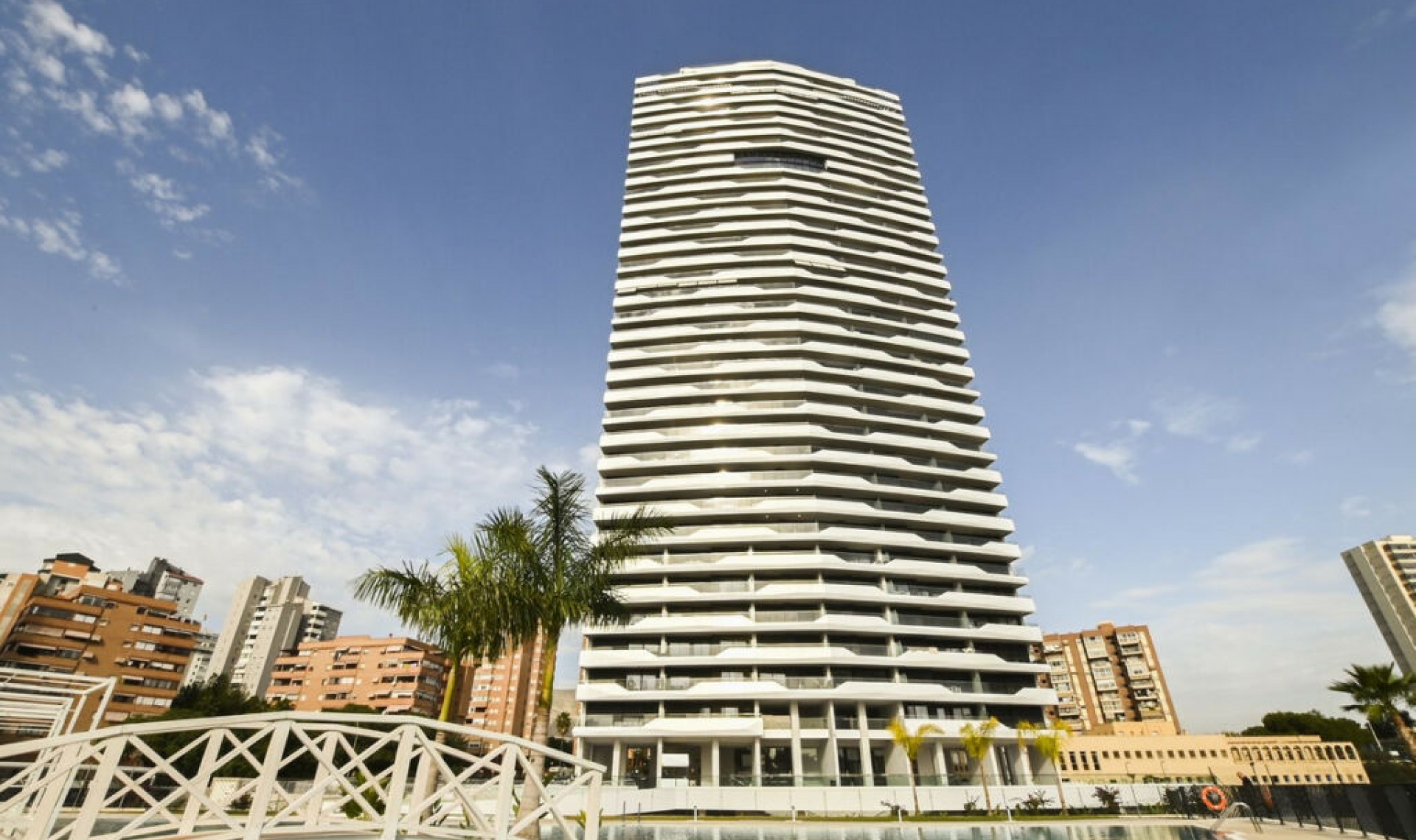 Resale - Apartment -
Benidorm