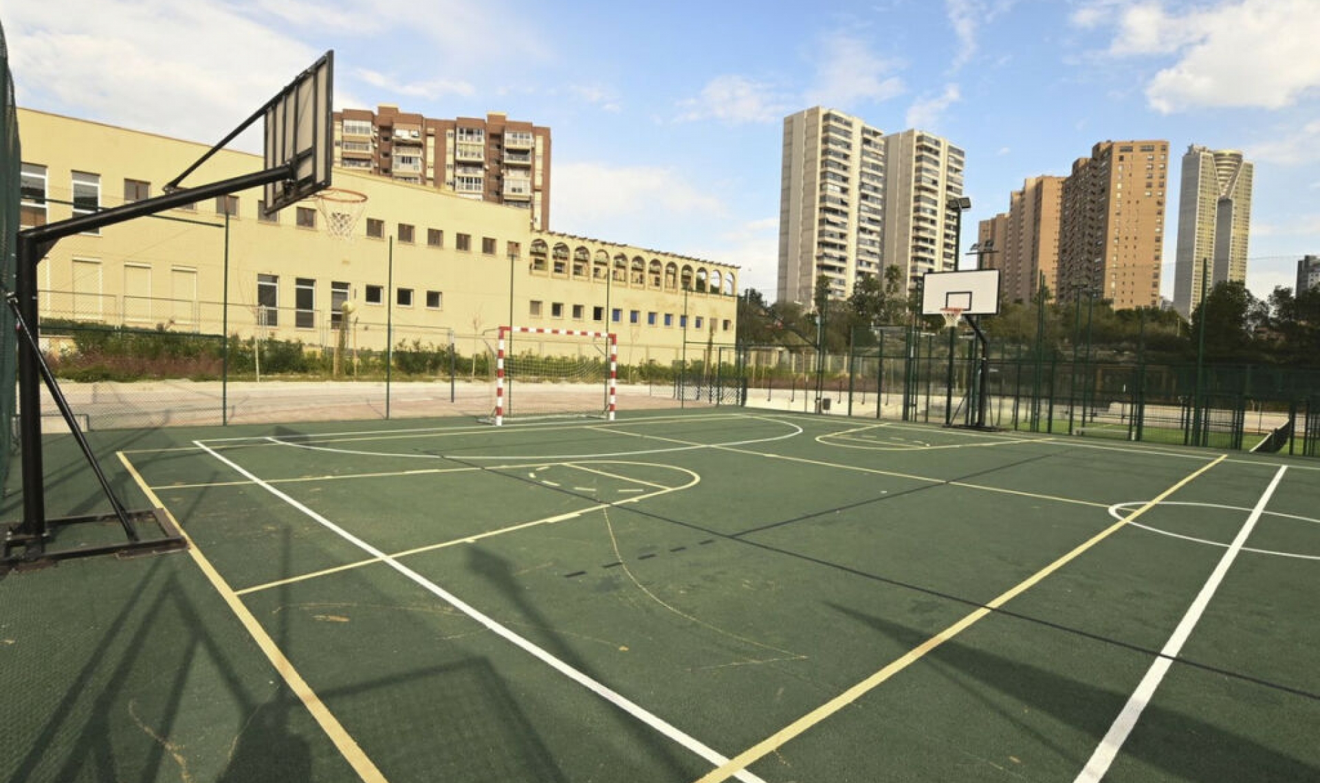 Resale - Apartment -
Benidorm