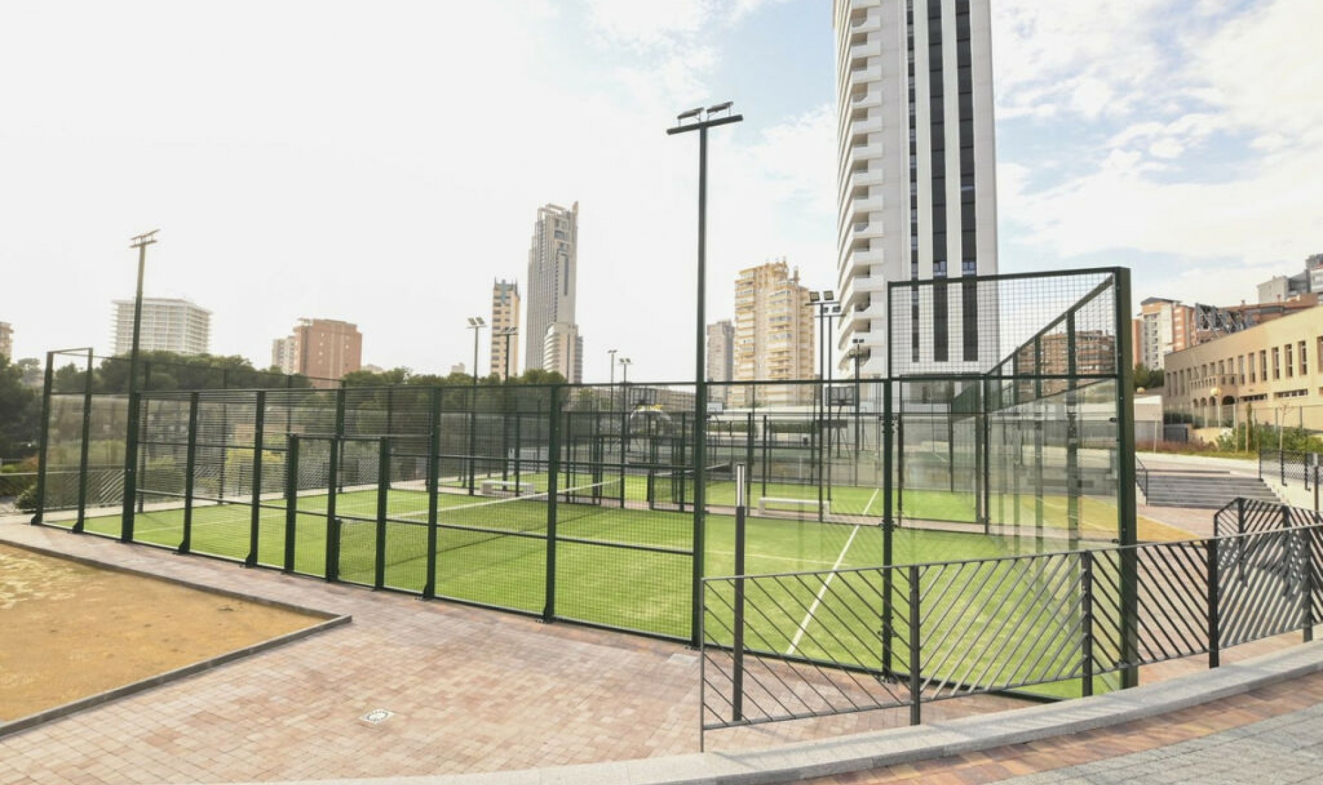 Resale - Apartment -
Benidorm