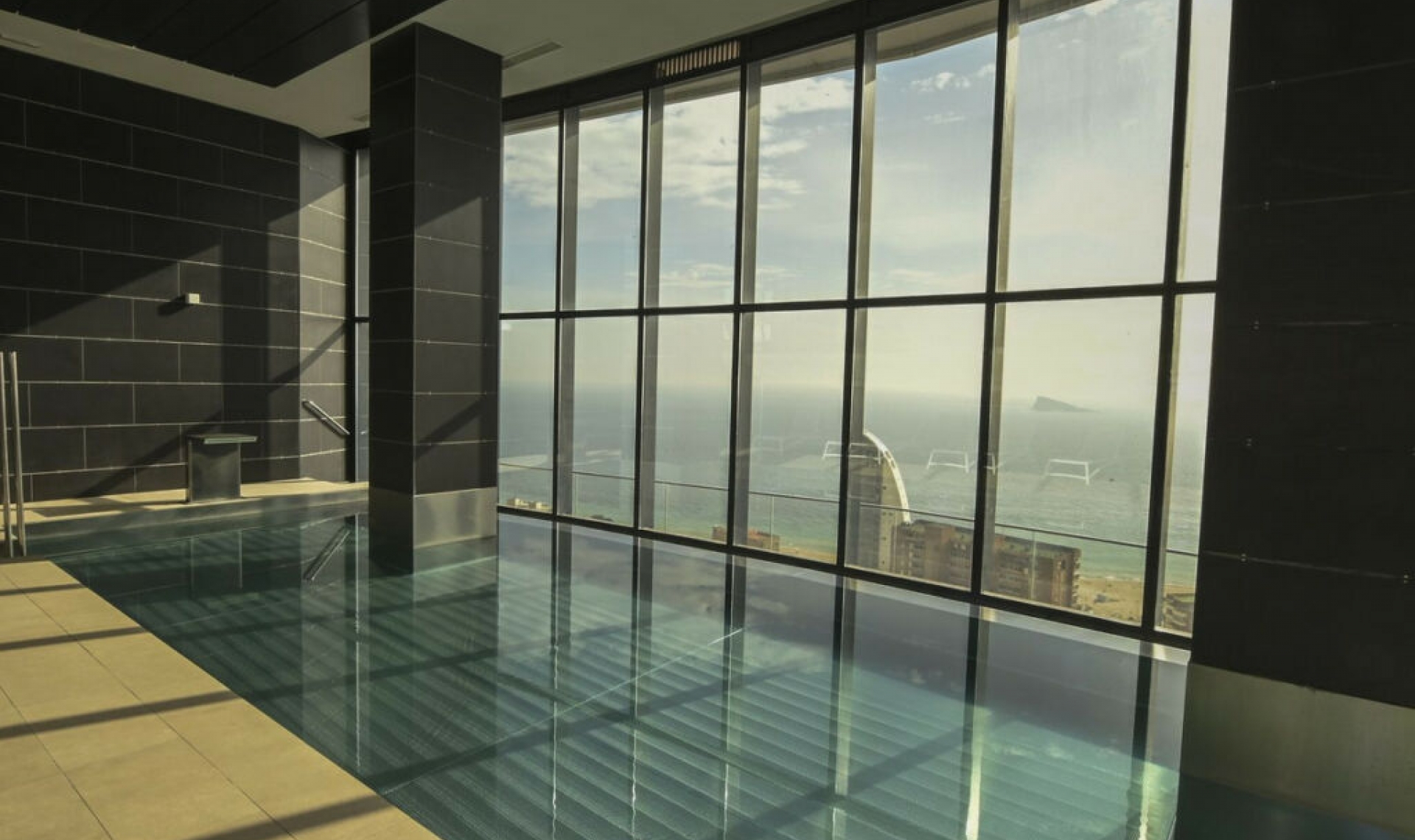 Resale - Apartment -
Benidorm