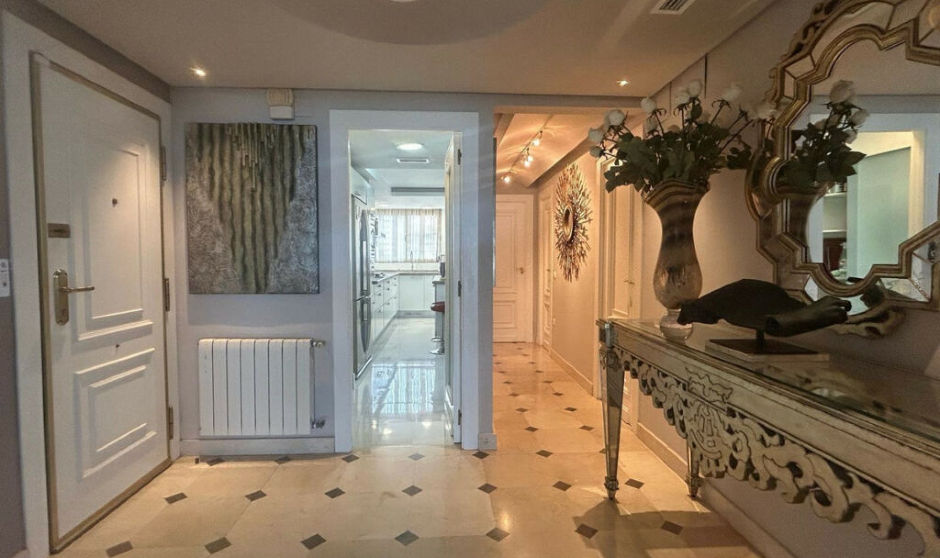 Resale - Apartment -
Benidorm