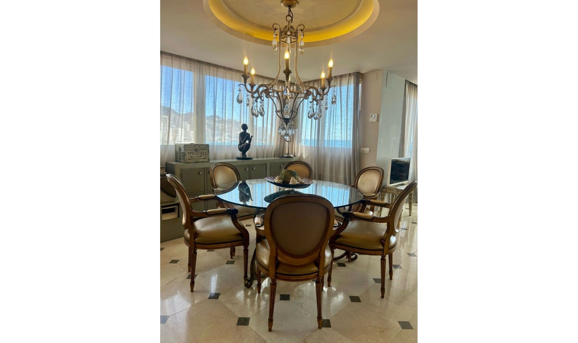 Resale - Apartment -
Benidorm