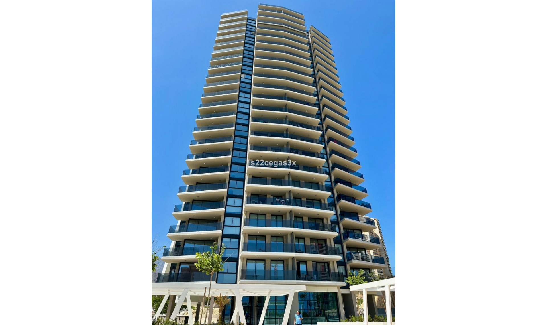 Resale - Apartment -
Benidorm