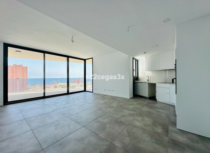 Resale - Apartment -
Benidorm