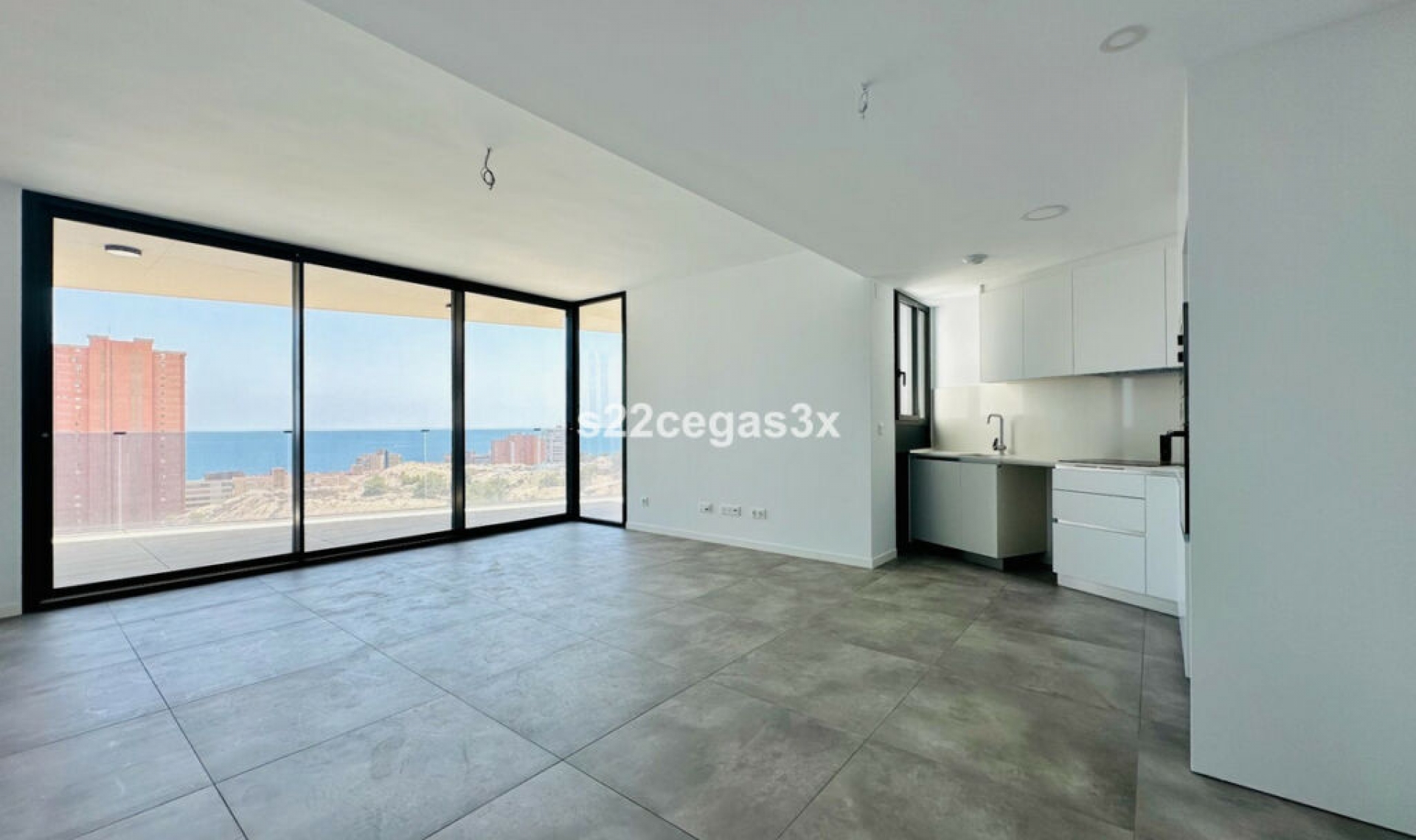 Resale - Apartment -
Benidorm