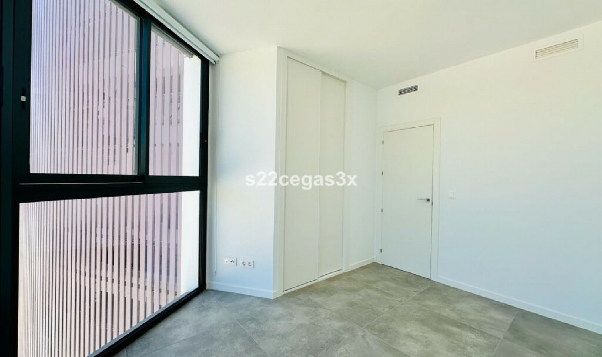 Resale - Apartment -
Benidorm