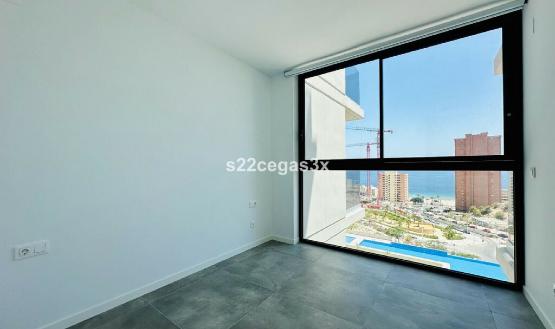 Resale - Apartment -
Benidorm