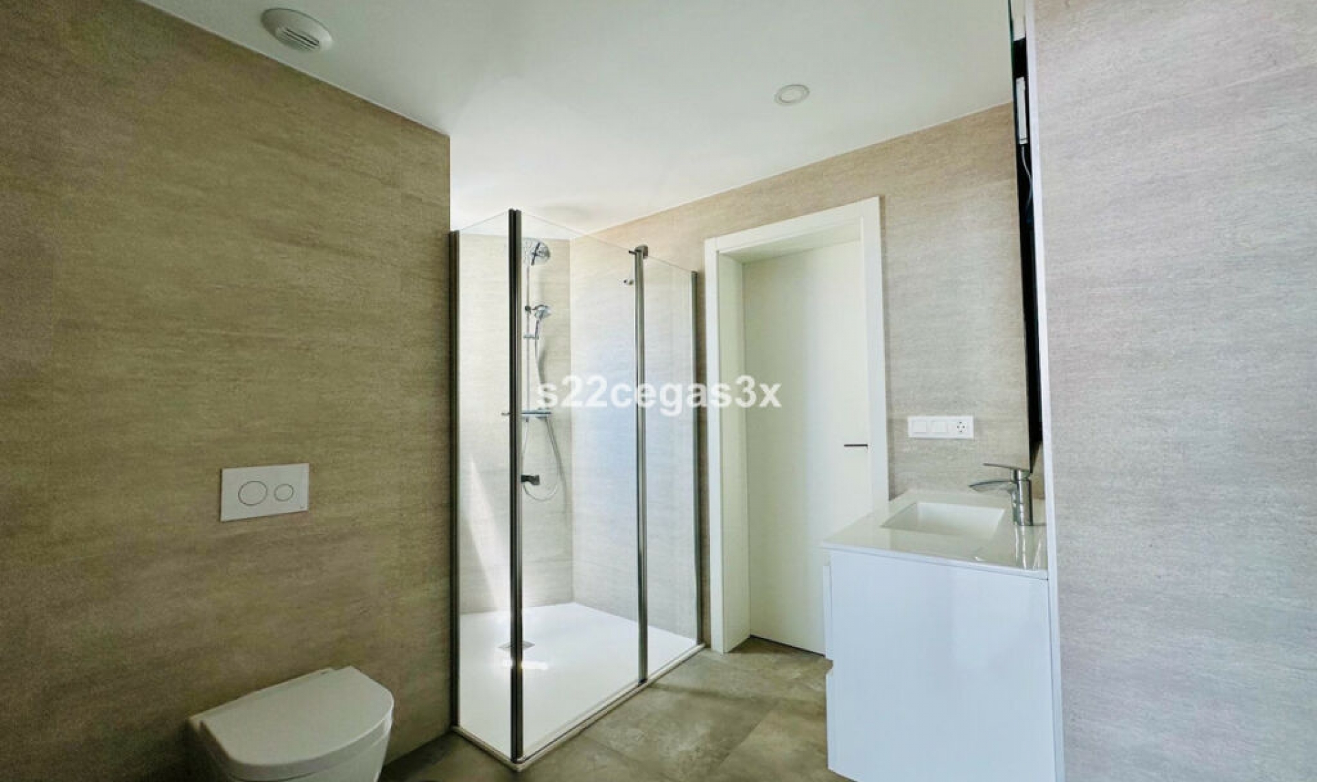 Resale - Apartment -
Benidorm