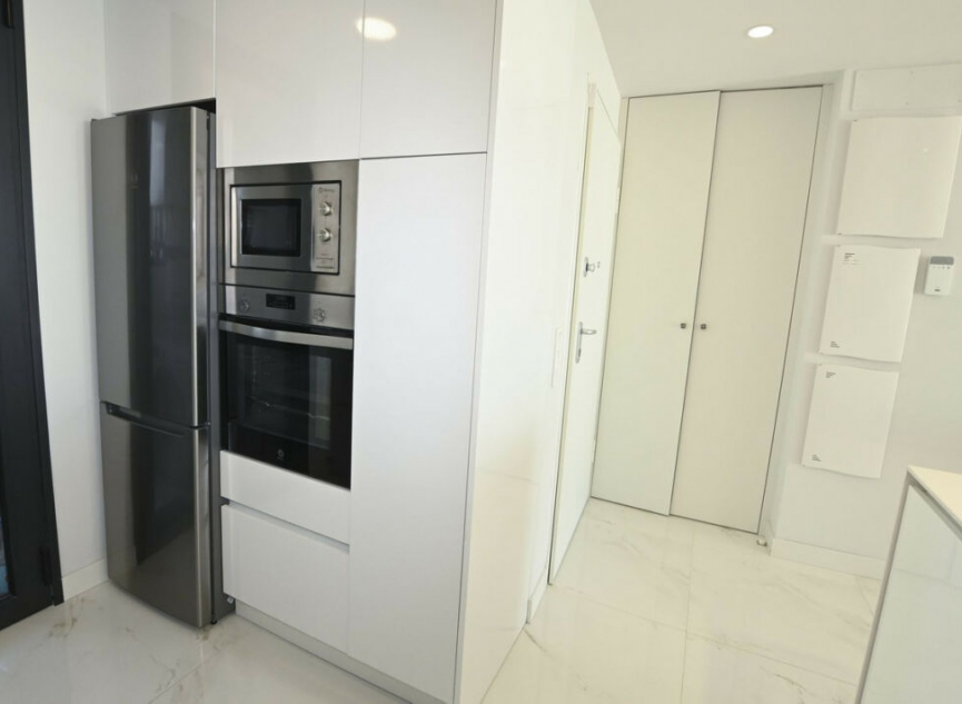 Resale - Apartment -
Benidorm