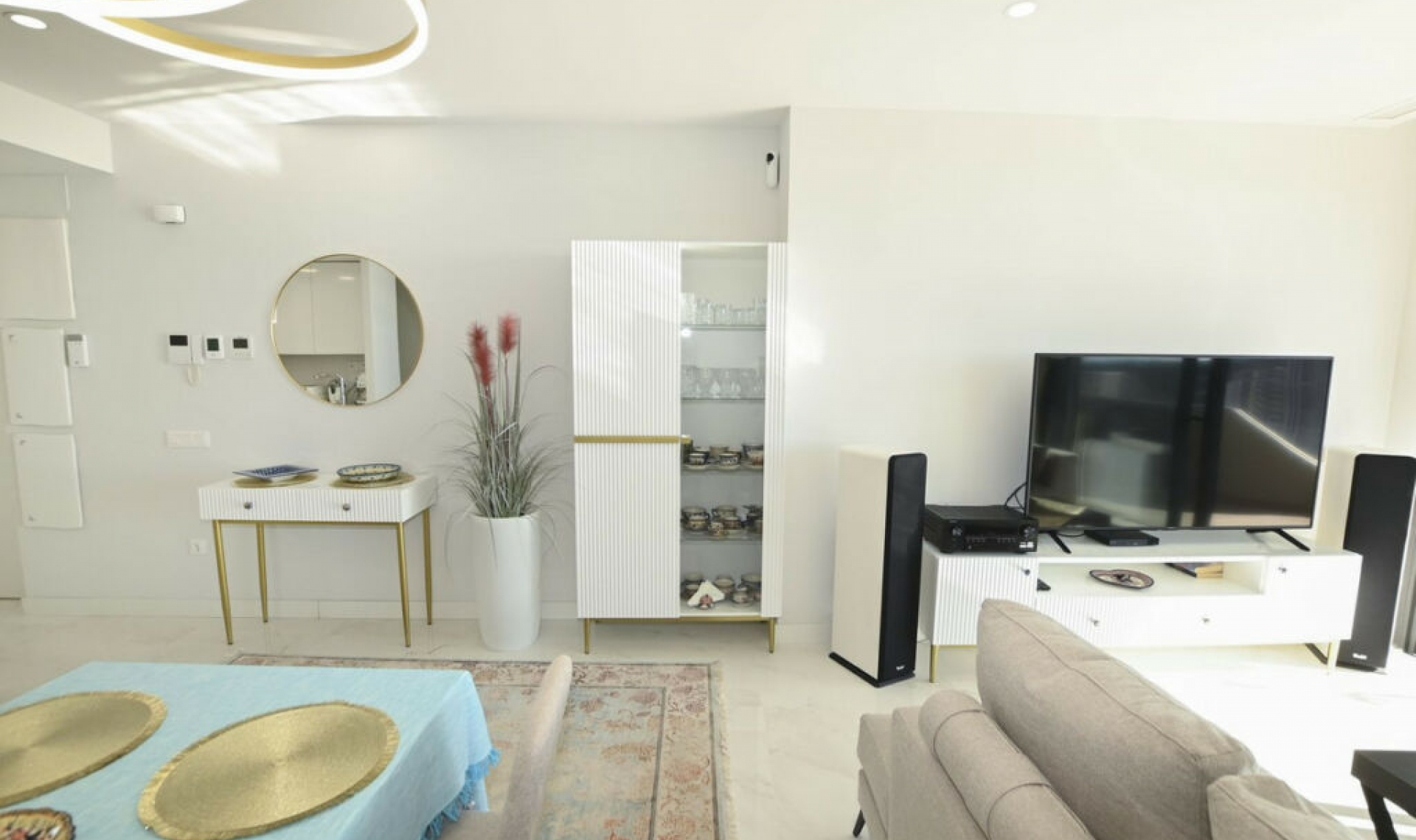 Resale - Apartment -
Benidorm