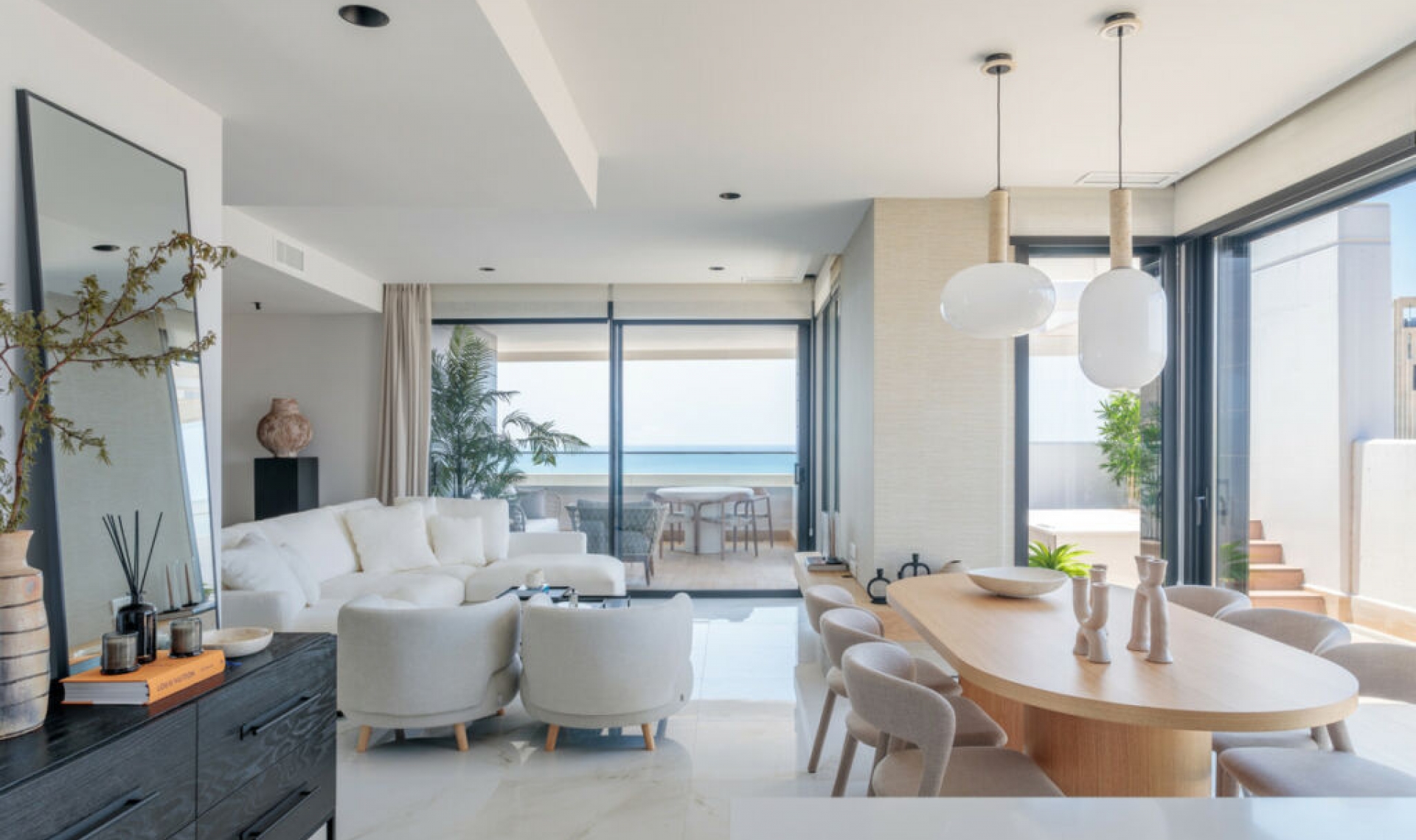 Resale - Apartment -
Benidorm