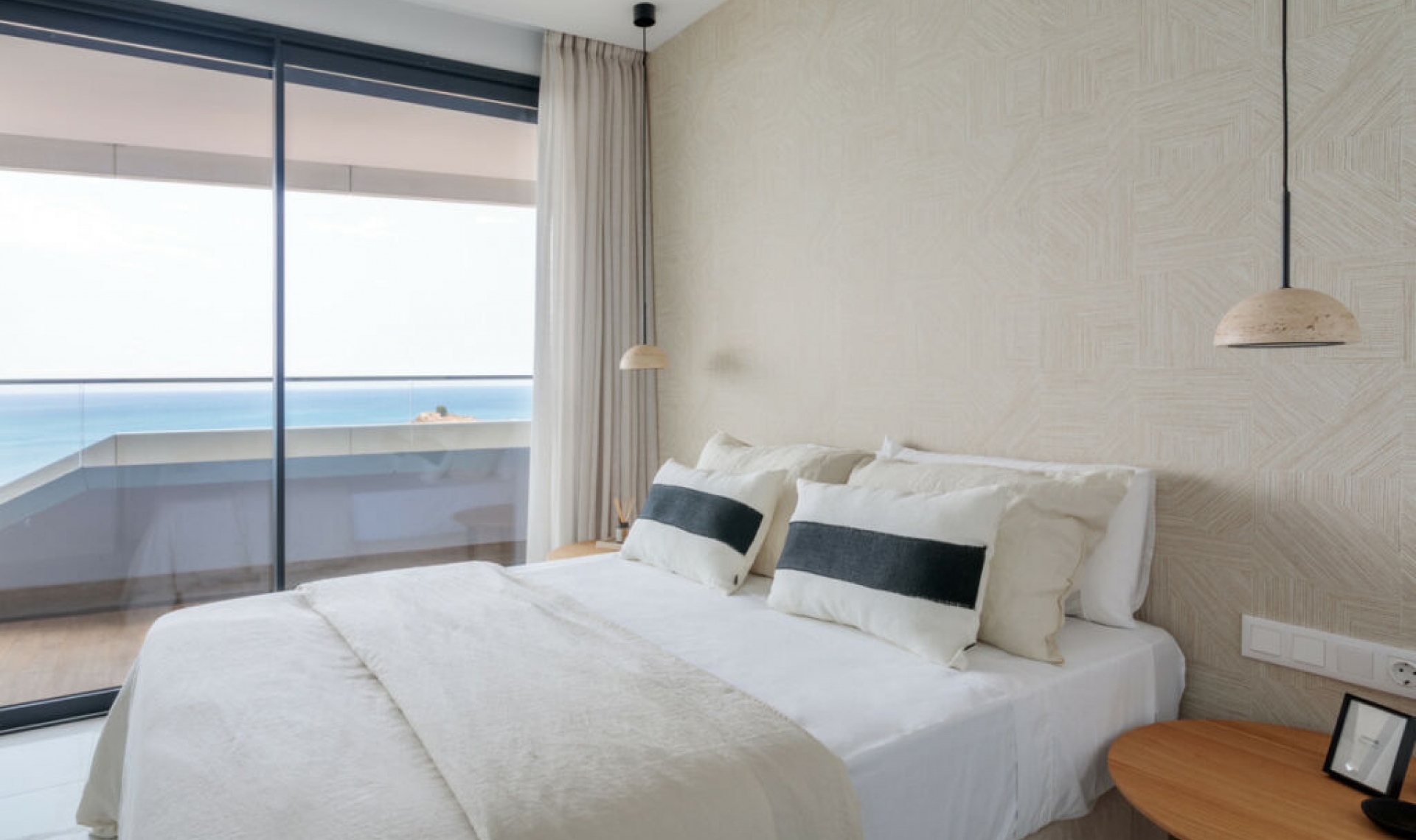 Resale - Apartment -
Benidorm