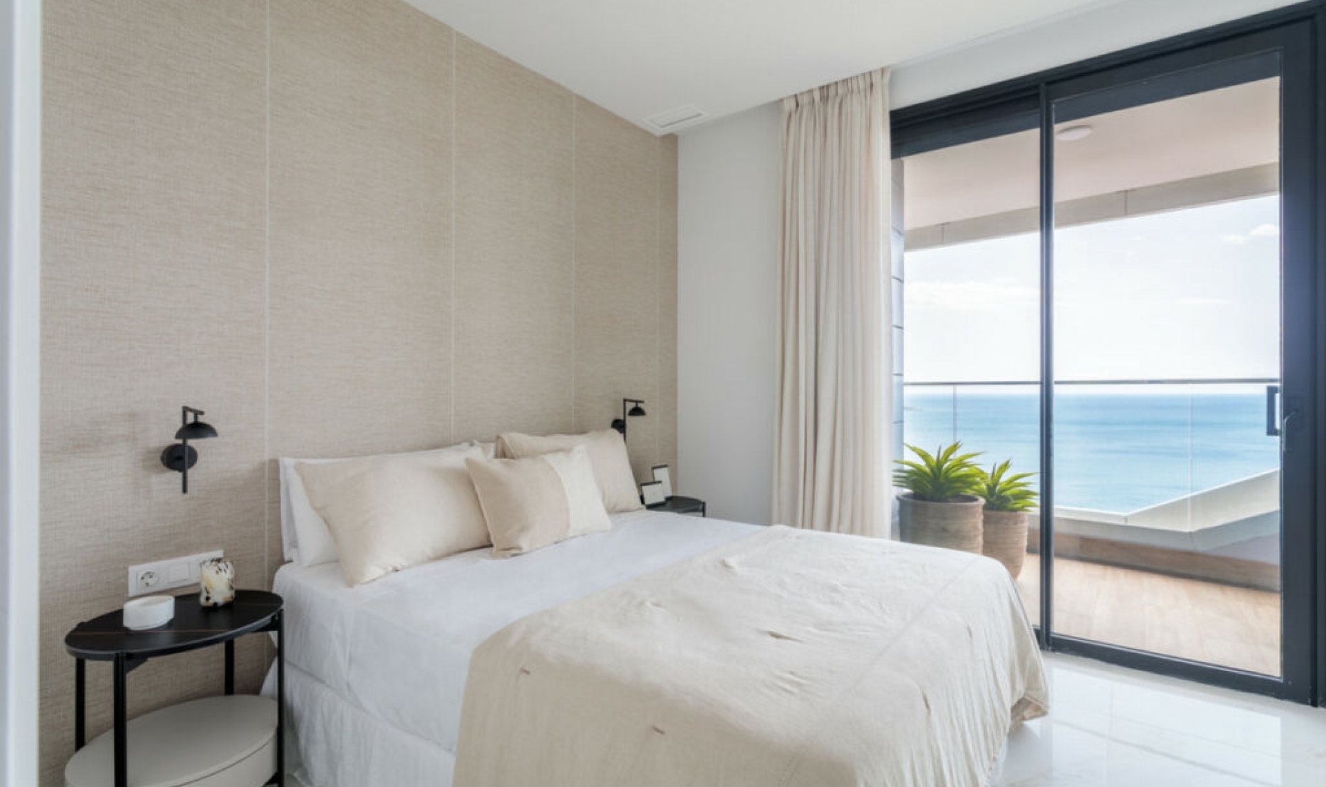 Resale - Apartment -
Benidorm