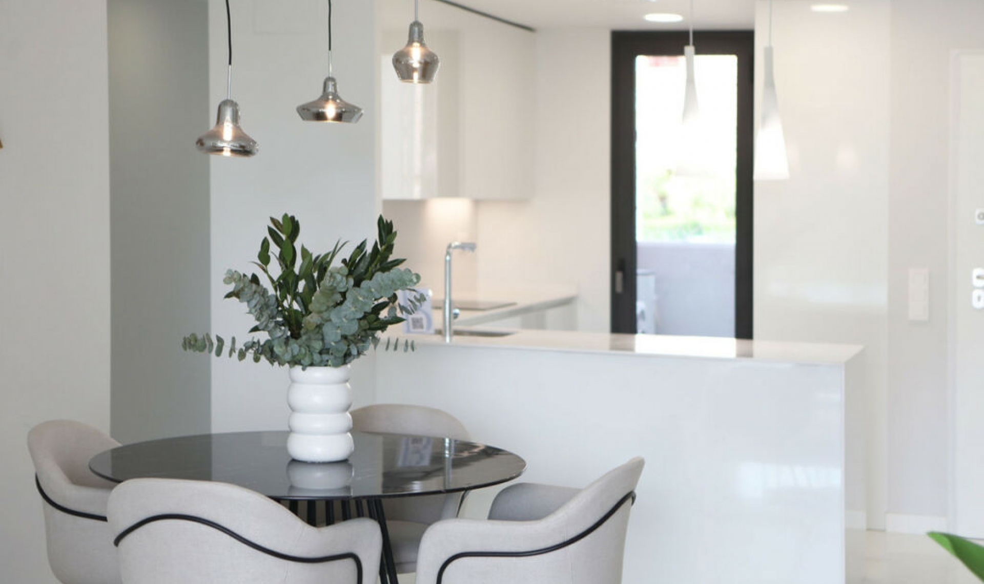 Resale - Apartment -
Benidorm