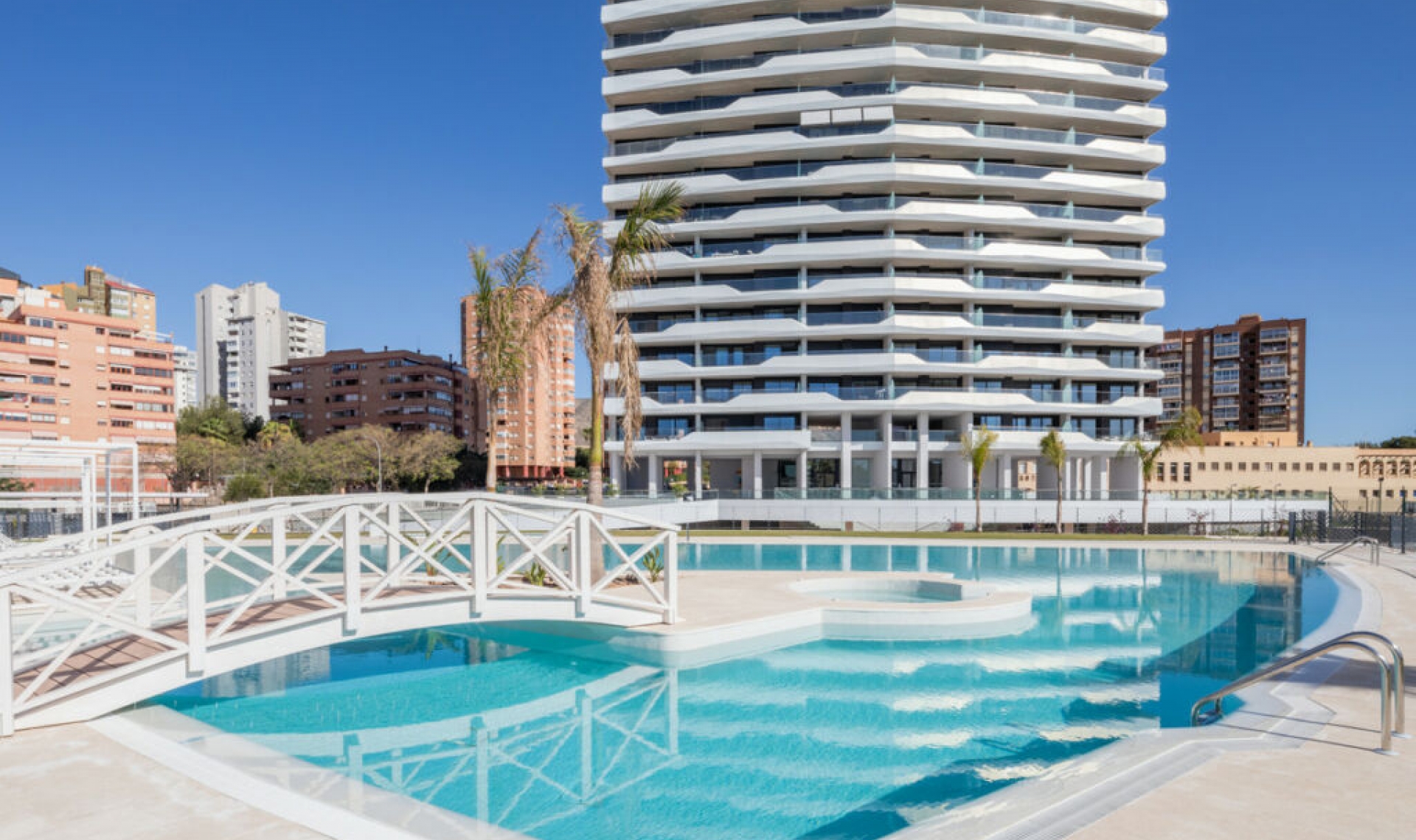 Resale - Apartment -
Benidorm